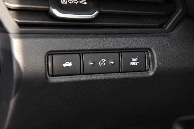 Nissan Altima Vehicle Image 10