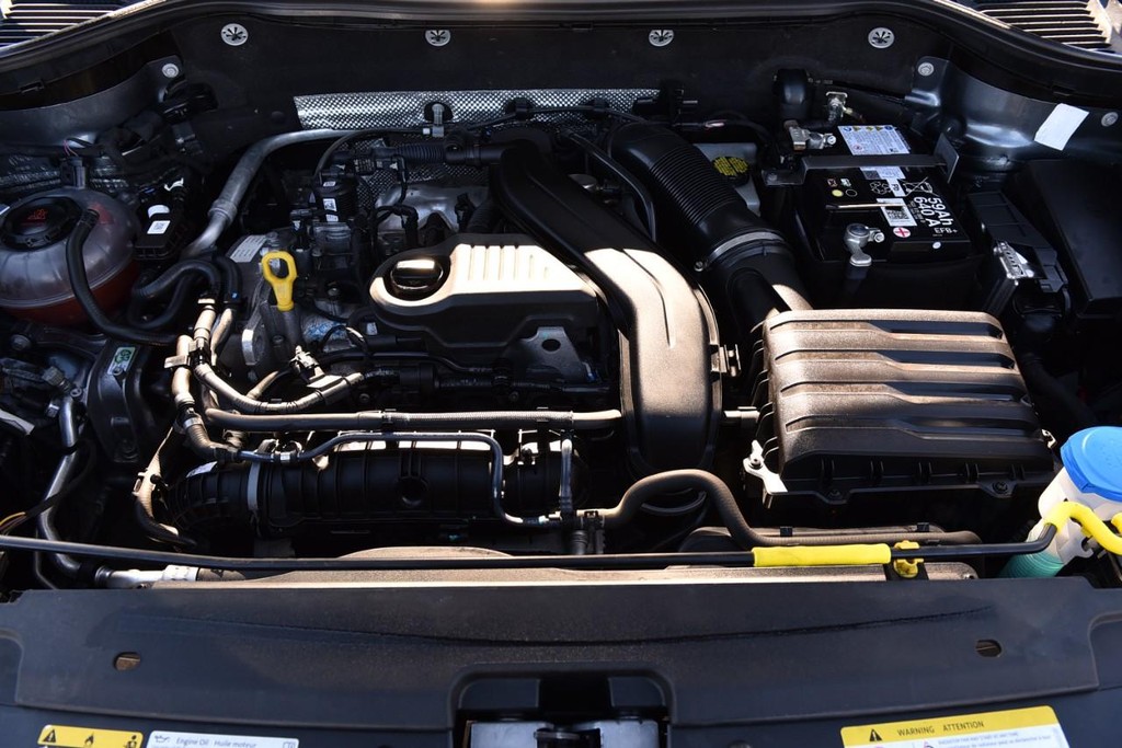 Volkswagen Taos Vehicle Full-screen Gallery Image 23