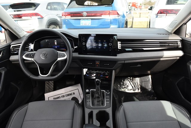 Volkswagen Jetta Vehicle Image 07