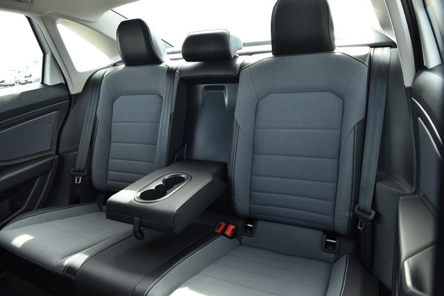 Volkswagen Jetta Vehicle Image 23