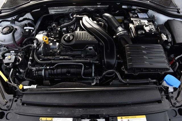 Volkswagen Jetta Vehicle Image 25