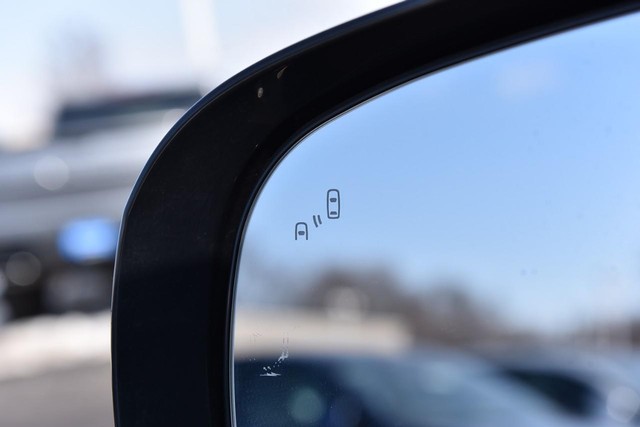 Mitsubishi Outlander Sport Vehicle Image 09