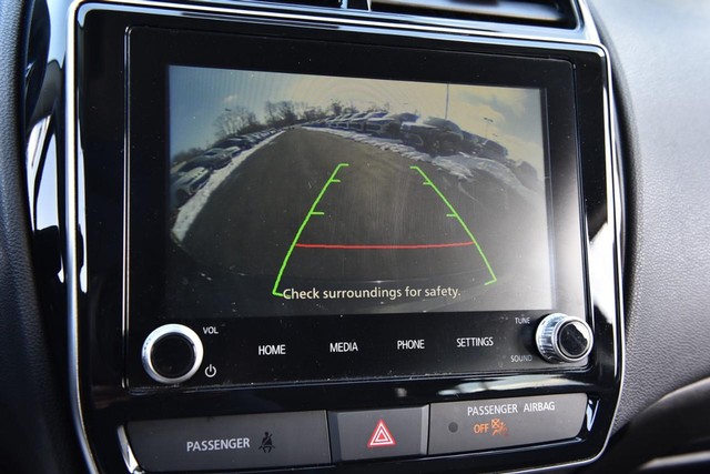 Mitsubishi Outlander Sport Vehicle Image 12