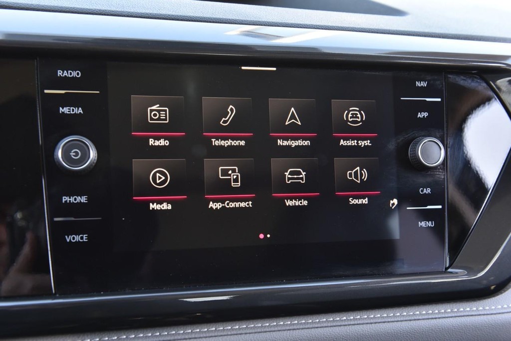 Volkswagen Taos Vehicle Full-screen Gallery Image 14