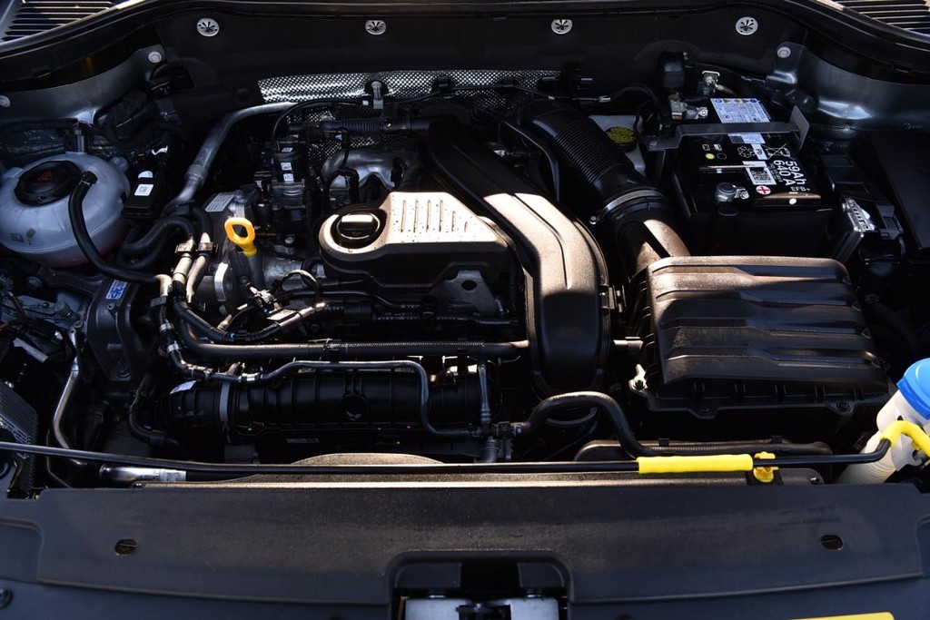 Volkswagen Taos Vehicle Full-screen Gallery Image 27