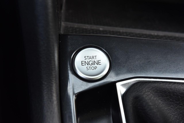 Volkswagen Tiguan Vehicle Image 17