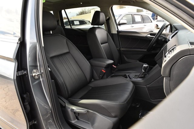 Volkswagen Tiguan Vehicle Image 20