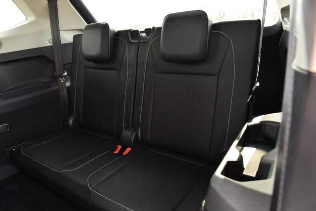 Volkswagen Tiguan Vehicle Image 25