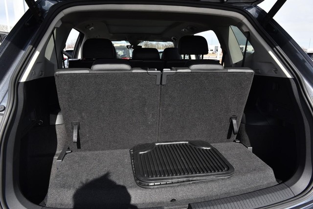 Volkswagen Tiguan Vehicle Image 26