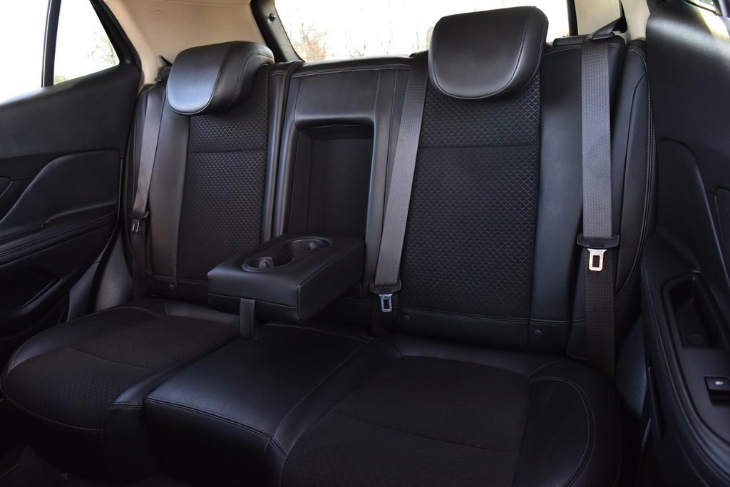 Buick Encore Vehicle Full-screen Gallery Image 18