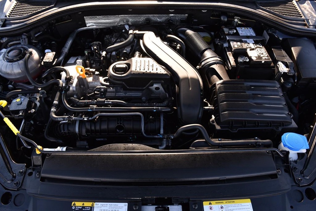 Volkswagen Jetta Vehicle Full-screen Gallery Image 25