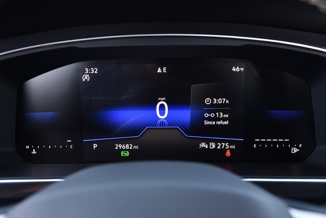 Volkswagen Tiguan Vehicle Image 11