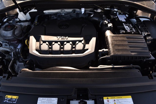 Volkswagen Tiguan Vehicle Image 24