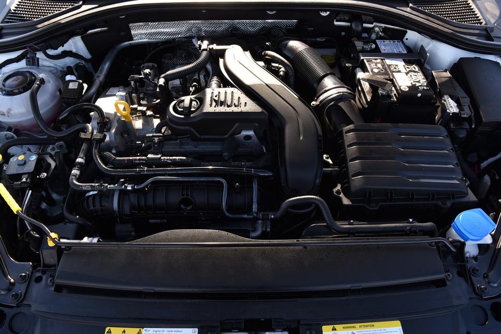 Volkswagen Jetta Vehicle Full-screen Gallery Image 25