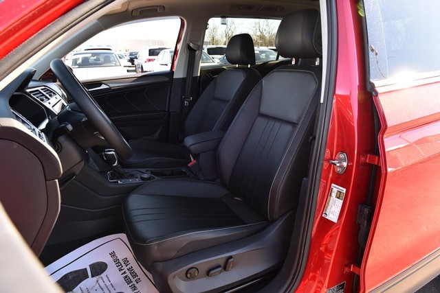 Volkswagen Tiguan Vehicle Image 21