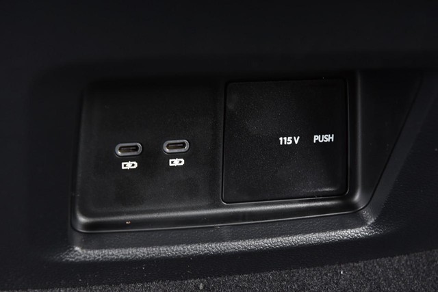 Volkswagen Atlas Cross Sport Vehicle Image 24