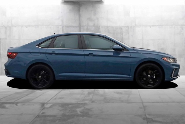 Volkswagen Jetta Vehicle Image 05