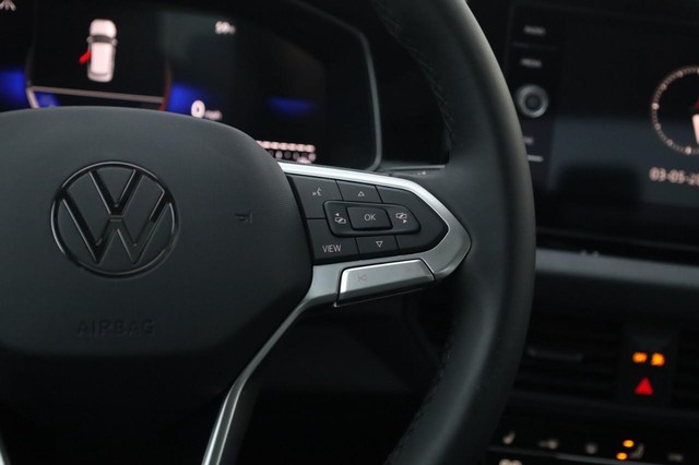 Volkswagen Jetta Vehicle Image 09