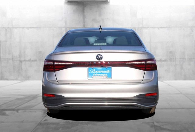 Volkswagen Jetta Vehicle Image 06