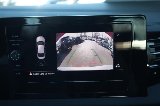 Volkswagen Jetta Vehicle Image 15