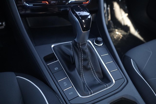 Volkswagen Jetta Vehicle Image 18