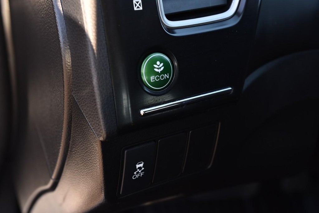 Honda Civic Sedan Vehicle Full-screen Gallery Image 9