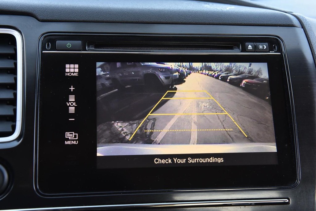 Honda Civic Sedan Vehicle Full-screen Gallery Image 13