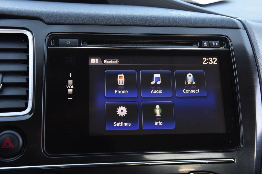 Honda Civic Sedan Vehicle Full-screen Gallery Image 15