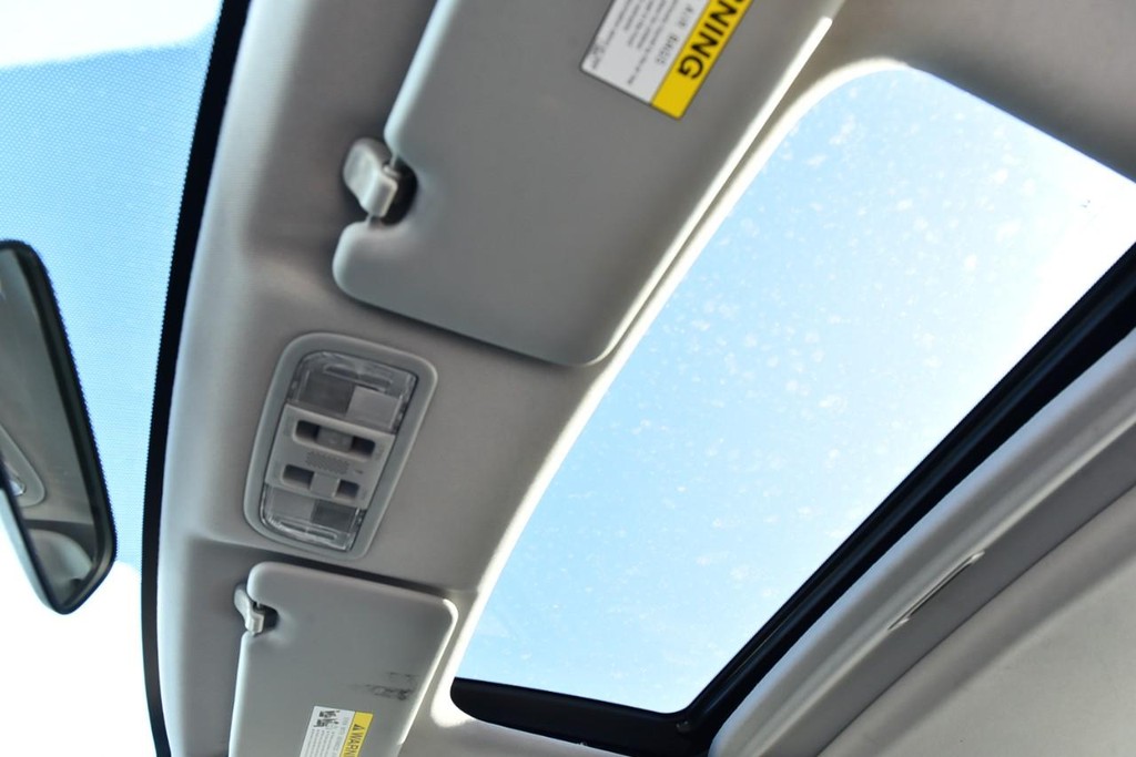 Honda Civic Sedan Vehicle Full-screen Gallery Image 22