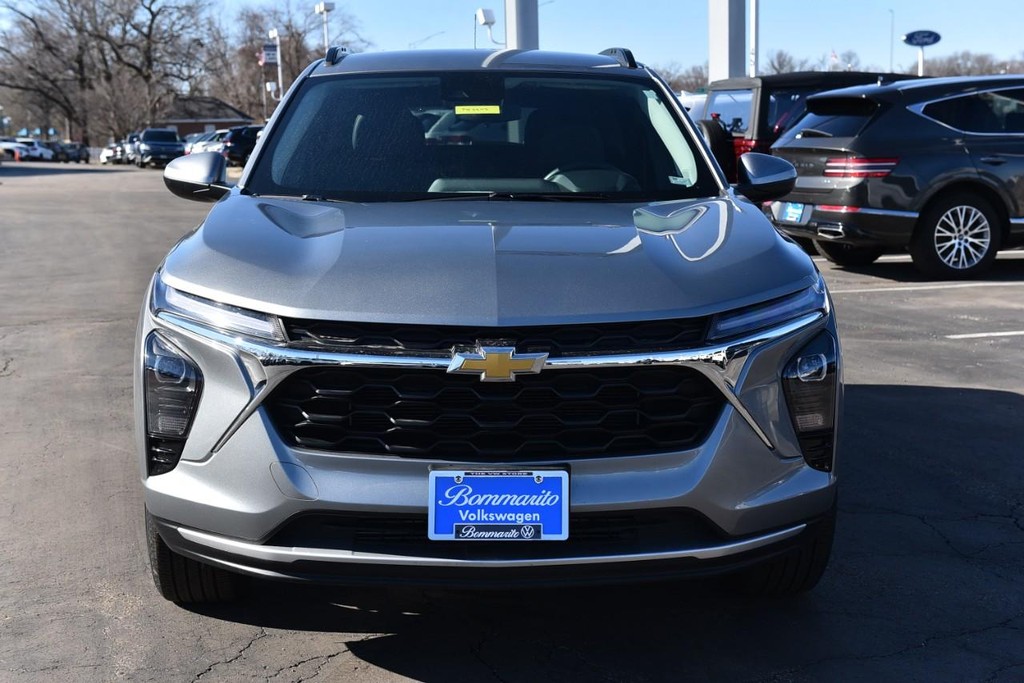 Chevrolet Trax Vehicle Full-screen Gallery Image 4