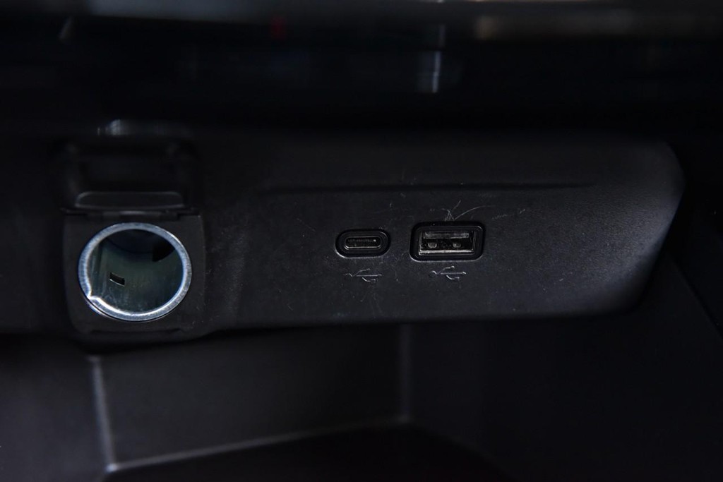 Chevrolet Trax Vehicle Full-screen Gallery Image 14