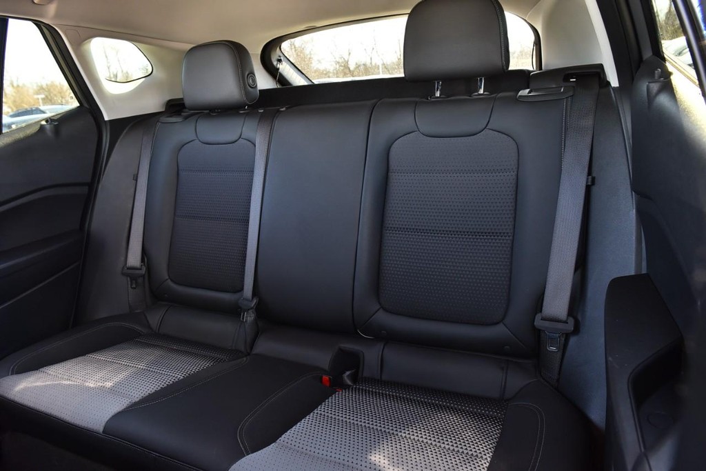 Chevrolet Trax Vehicle Full-screen Gallery Image 19