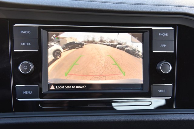 Volkswagen Jetta Vehicle Image 13