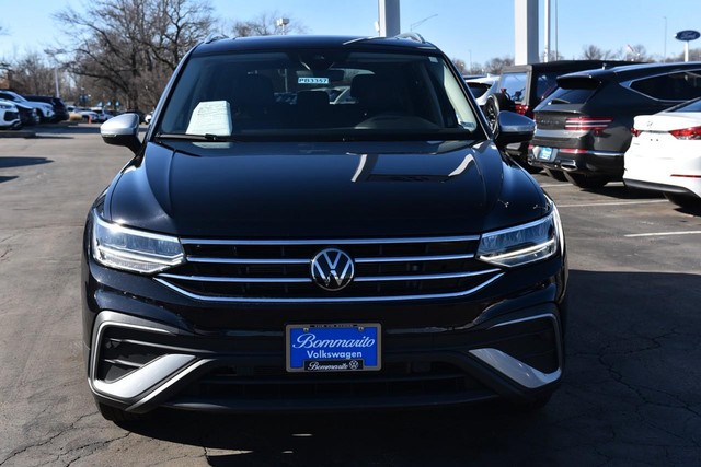 Volkswagen Tiguan Vehicle Image 04