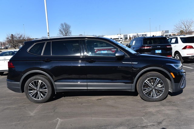 Volkswagen Tiguan Vehicle Image 05