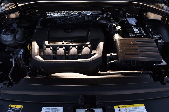 Volkswagen Tiguan Vehicle Image 28