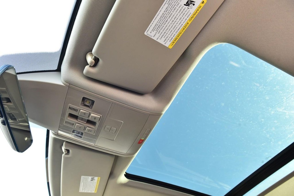 Volkswagen Atlas Vehicle Full-screen Gallery Image 21