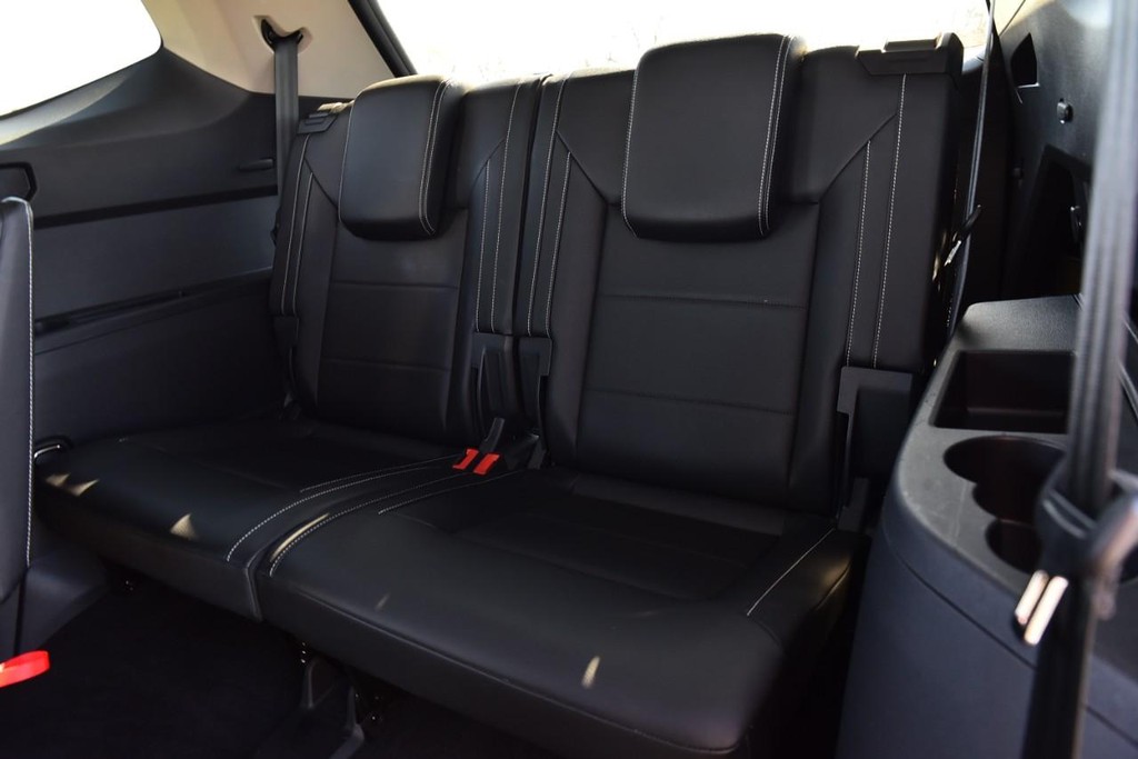 Volkswagen Atlas Vehicle Full-screen Gallery Image 25