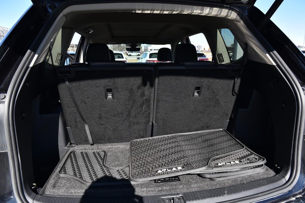 Volkswagen Atlas Vehicle Full-screen Gallery Image 26