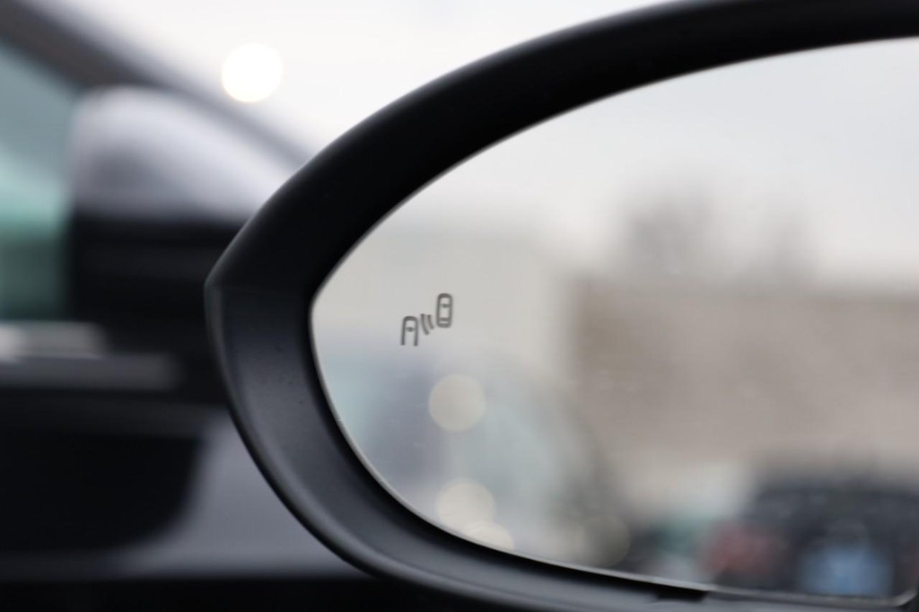 Volkswagen Jetta Vehicle Full-screen Gallery Image 20