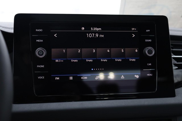 Volkswagen Jetta Vehicle Image 12