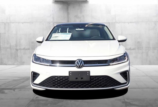 Volkswagen Jetta Vehicle Image 04