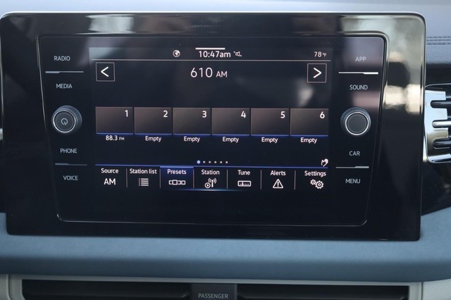 Volkswagen Jetta Vehicle Image 15