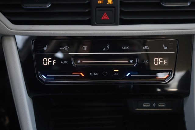 Volkswagen Jetta Vehicle Image 17