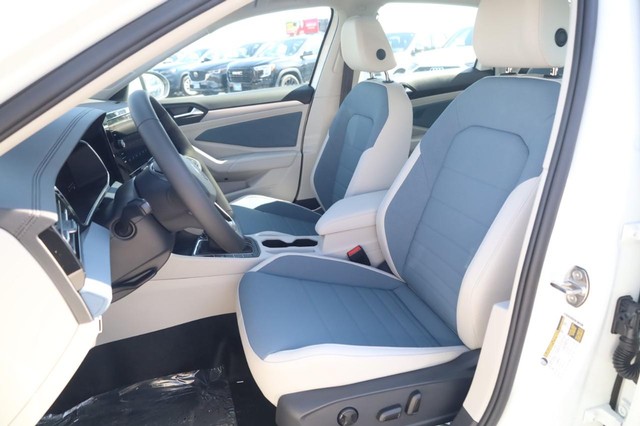 Volkswagen Jetta Vehicle Image 20