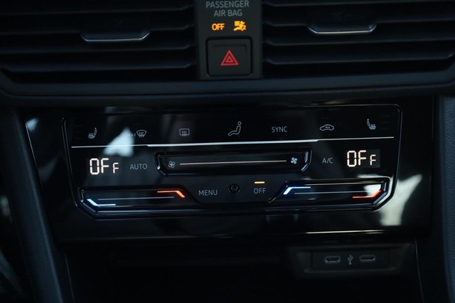 Volkswagen Jetta Vehicle Image 17