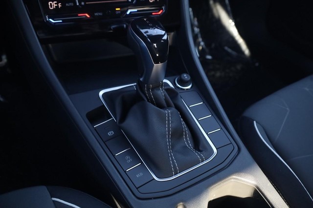 Volkswagen Jetta Vehicle Image 19