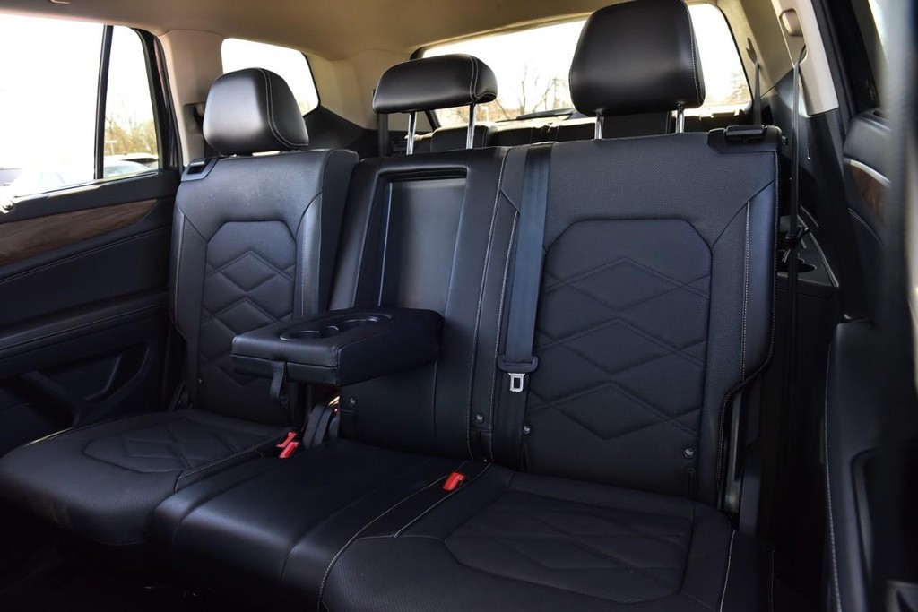 Volkswagen Atlas Vehicle Full-screen Gallery Image 21