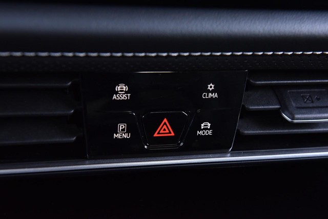 Volkswagen Atlas Vehicle Image 15