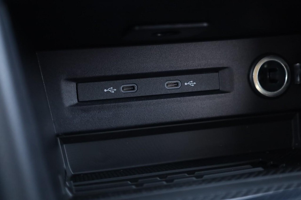 Volkswagen Taos Vehicle Full-screen Gallery Image 17